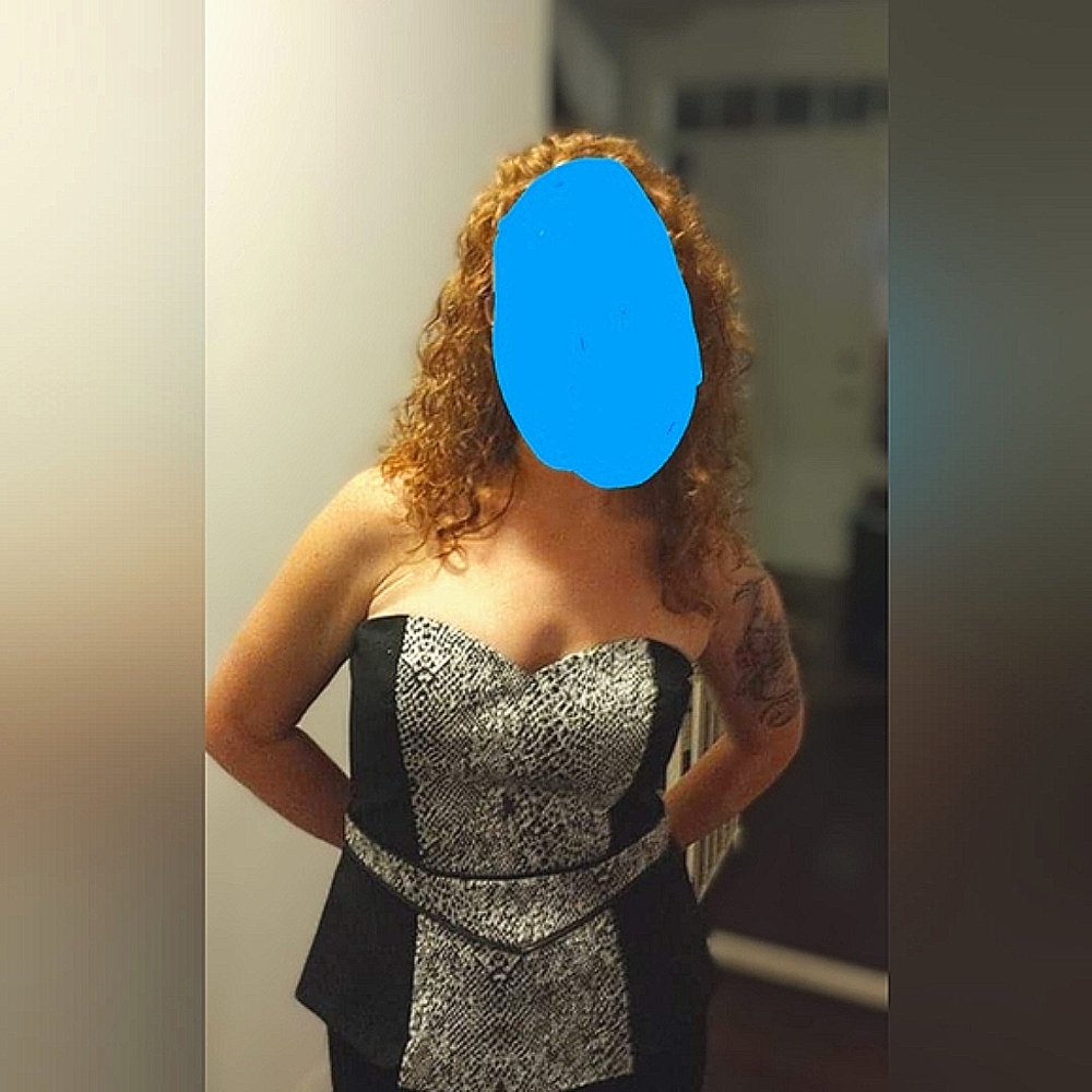 Guess strapless snakeskin-pattern top